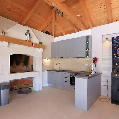 Holiday home Artemis