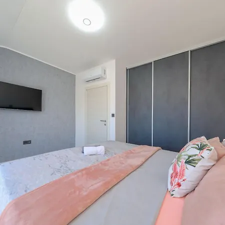 Сasa de vacaciones Artemis Zadar