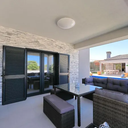 Holiday home Artemis